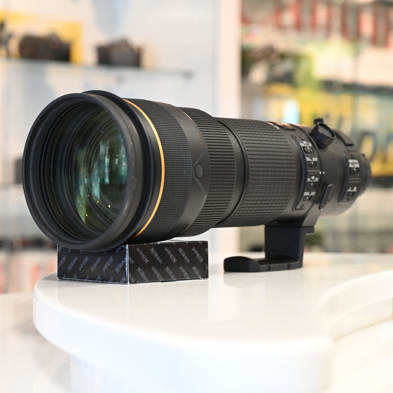 Nikon 200-400mm f/4G VR II Usagé