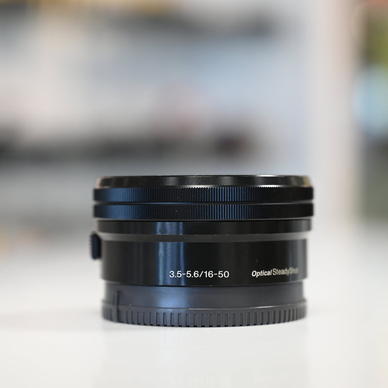 Sony E PZ 16-50mm F3.5-5.6 OSS Usagé
