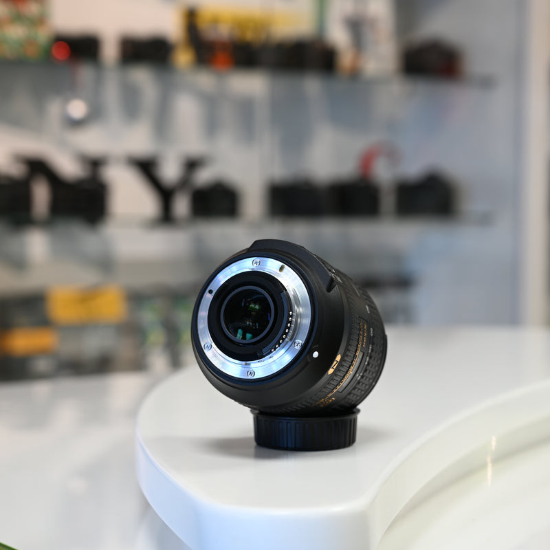Nikon AF-S DX 16-80mm f/2.8-4 ED VR Usagé