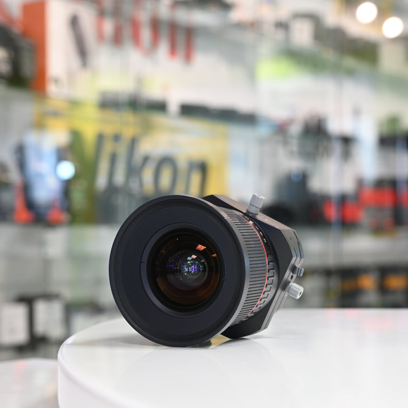 Rokinon Tilt-Shift 24mm f/3.5 pour Nikon Usagé *Certifié Photo Laplante