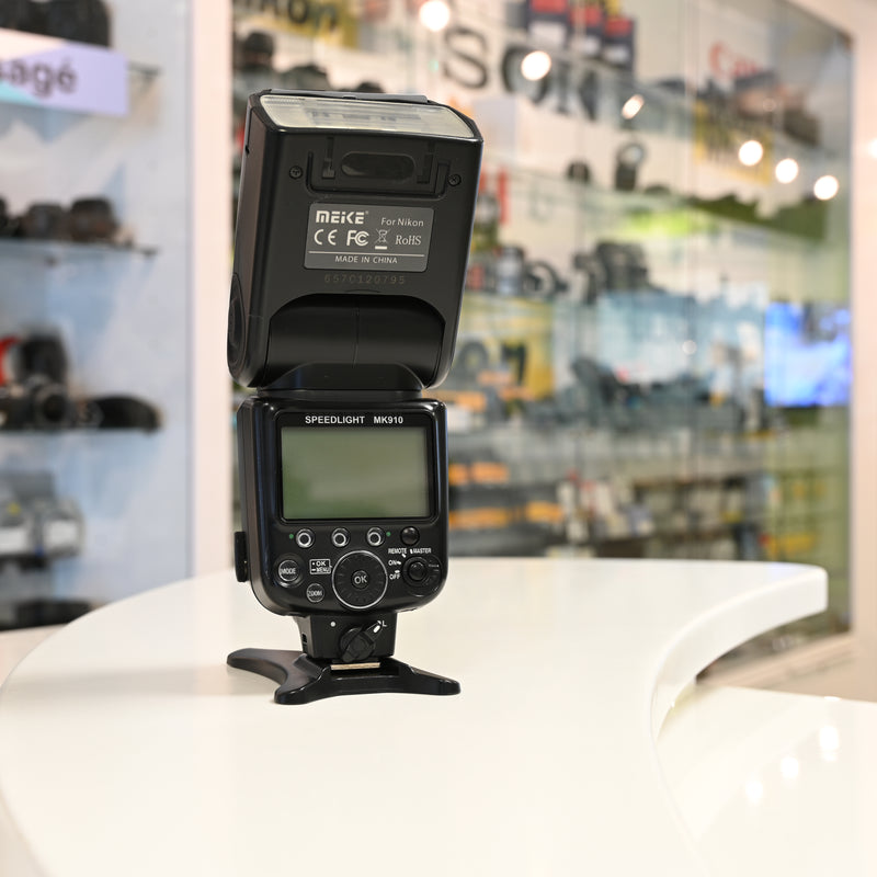 Flash Meike SpeedLight MK910 Usagé