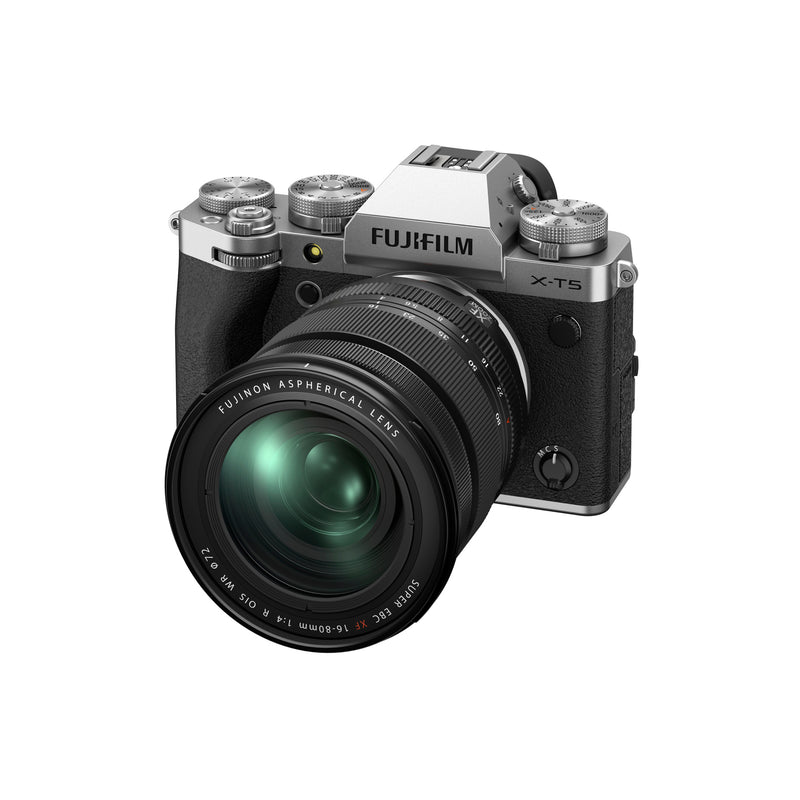 Fujifilm X-T5 Silver / XF 18-80mm f/4