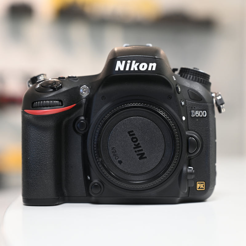 Nikon D600 Usagé