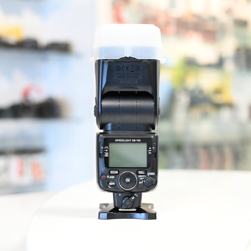 Nikon Speedlight SB-700 Used