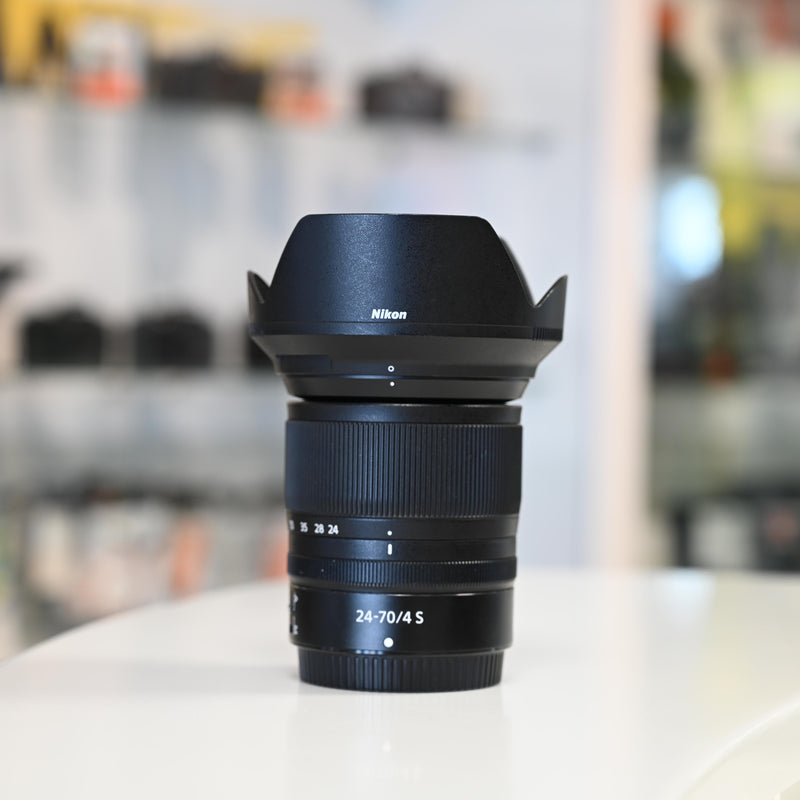 Nikon Z 24-70mm f/4 Used