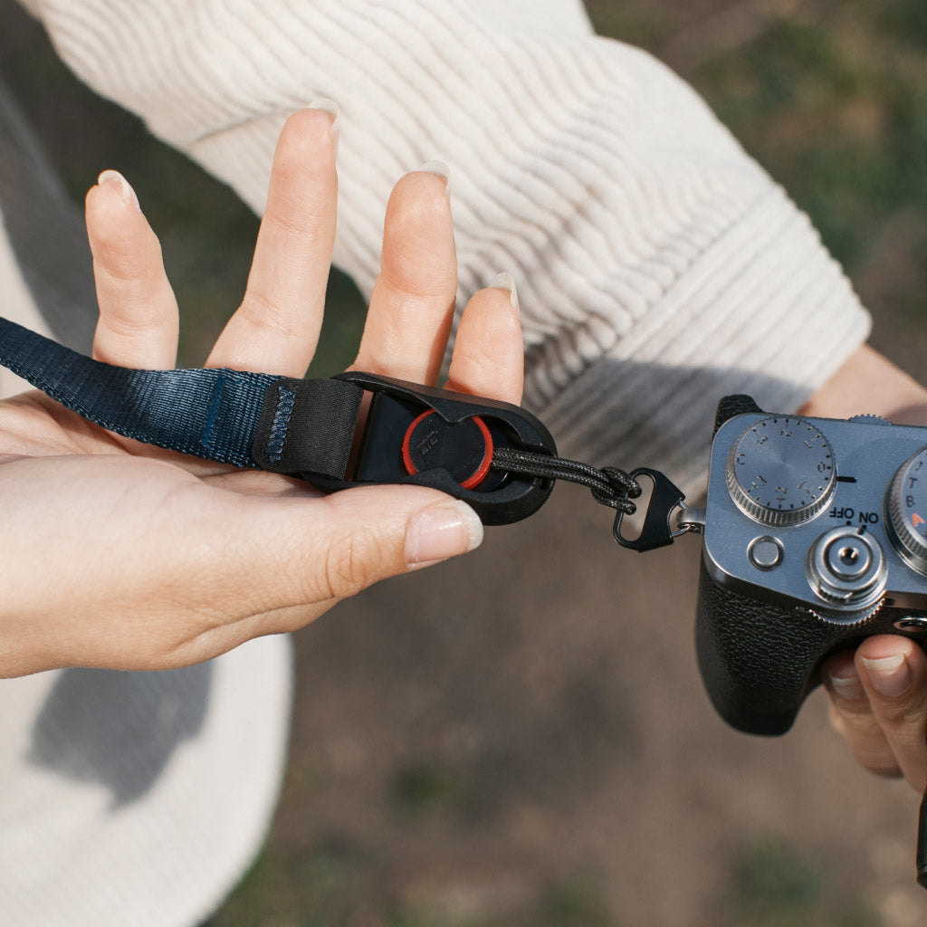 wrist strap peak design split rings