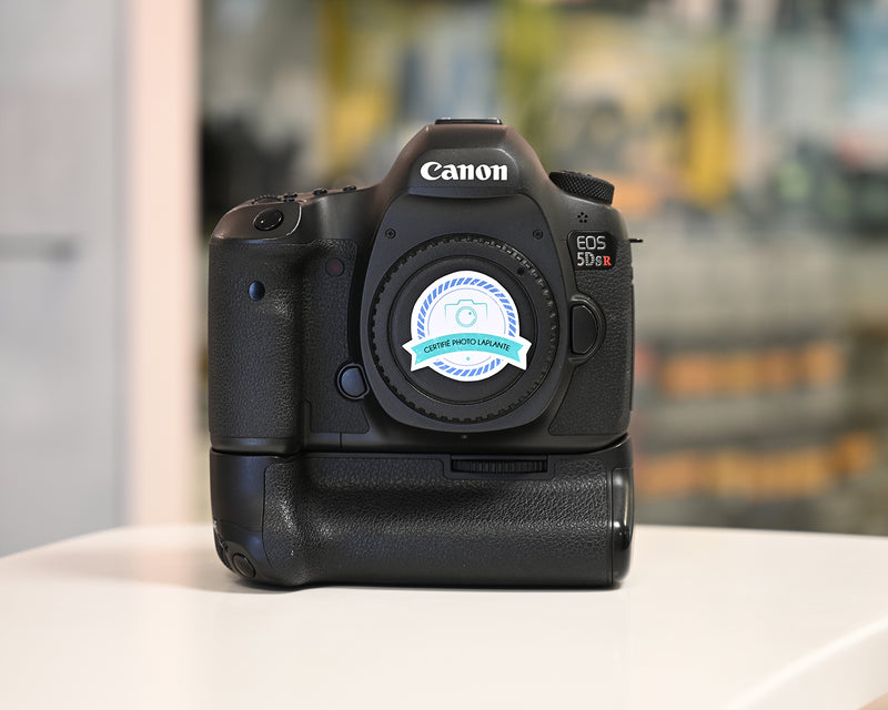 Canon 5DsR and battery grip Used *Photo Laplante Certified